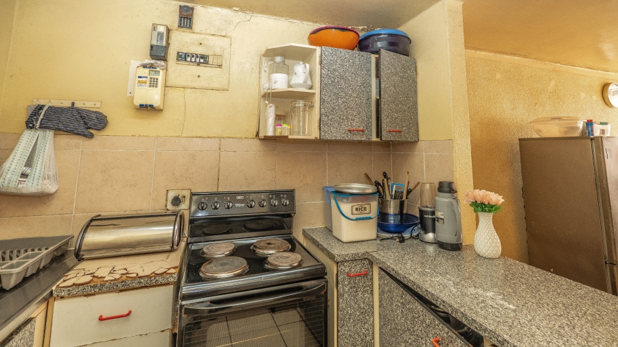 2 Bedroom Property for Sale in Oakdene Western Cape